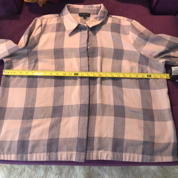 Button Front Top - Picture 4 of 5